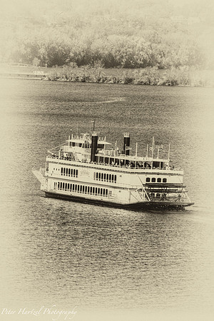 Avalon- Black and white-old style