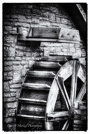 Old Mill-Como Zoo black plate