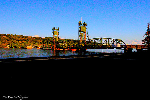 The Historic Liftbridge with fall colors