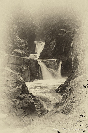 Cascade Falls in Duluth-old-style